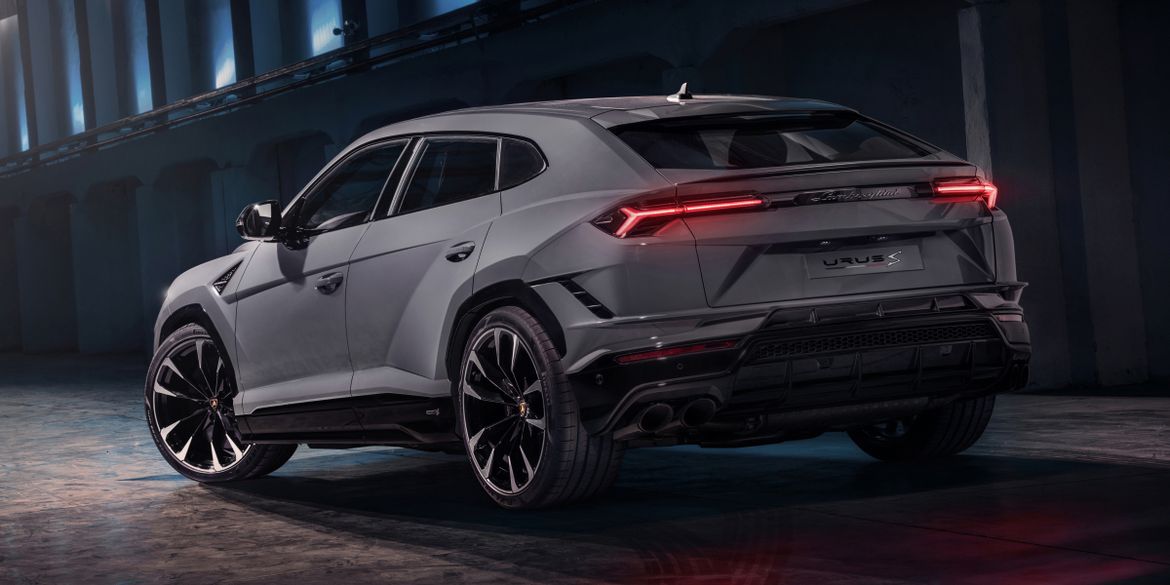 Lamborghini Urus S стал новой базовой версией кроссовера