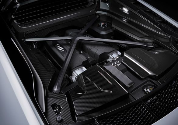 Audi R8 GT вернулся спустя 12 лет, чтобы попрощаться