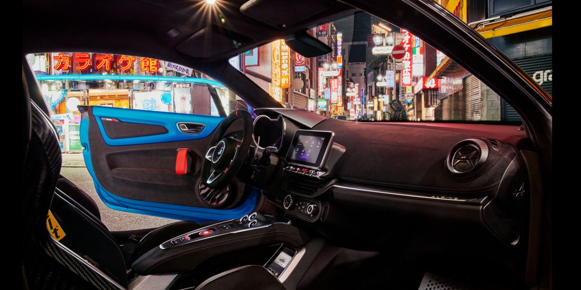 Alpine A110 R оценил в тысячу евро каждый сброшенный килограмм