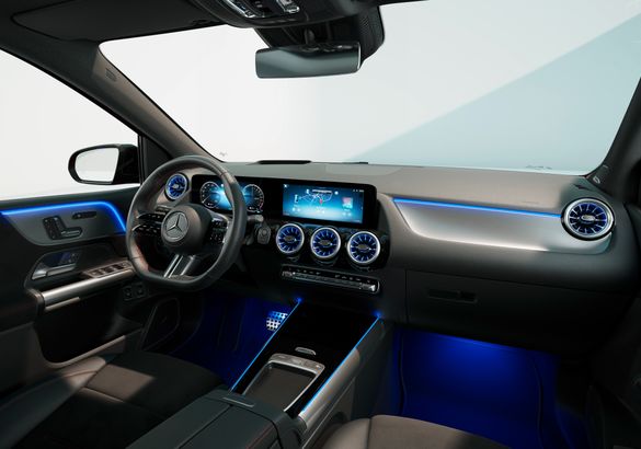 Mercedes-Benz представил обновленные A-Class и B-Class