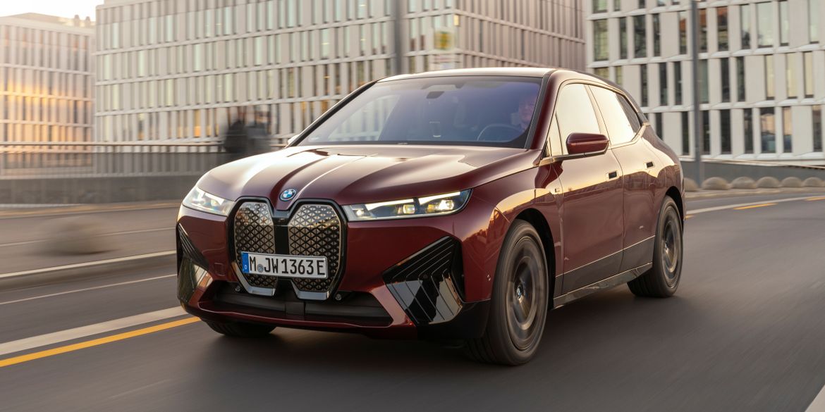 BMW вдвое увеличила продажи электромобилей, несмотря на общий спад