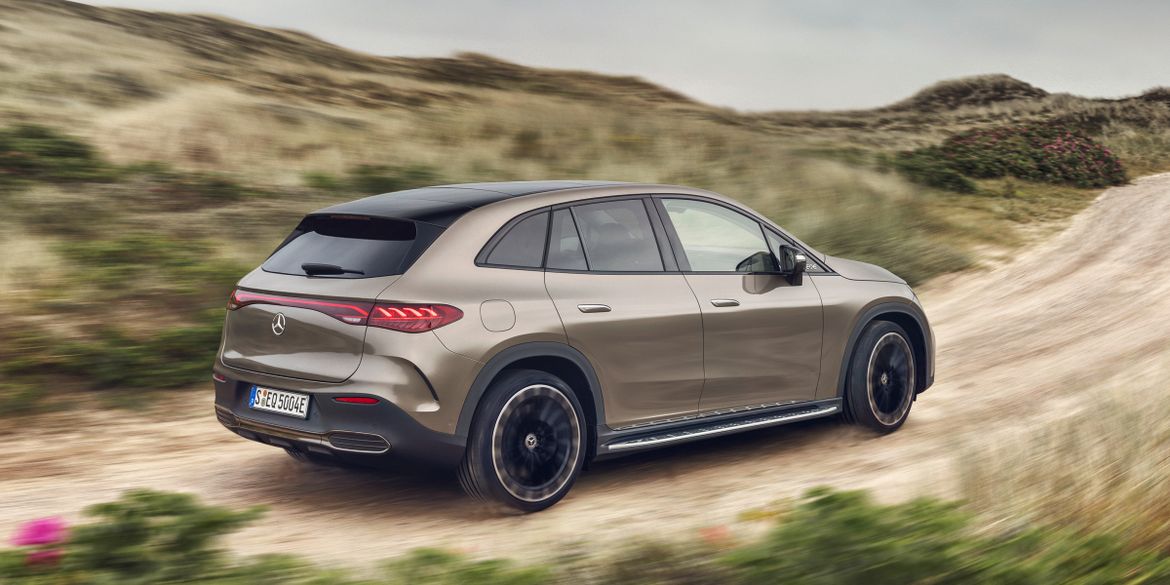 Mercedes-Benz EQE SUV стал самой маленькой моделью на флагманской платформе