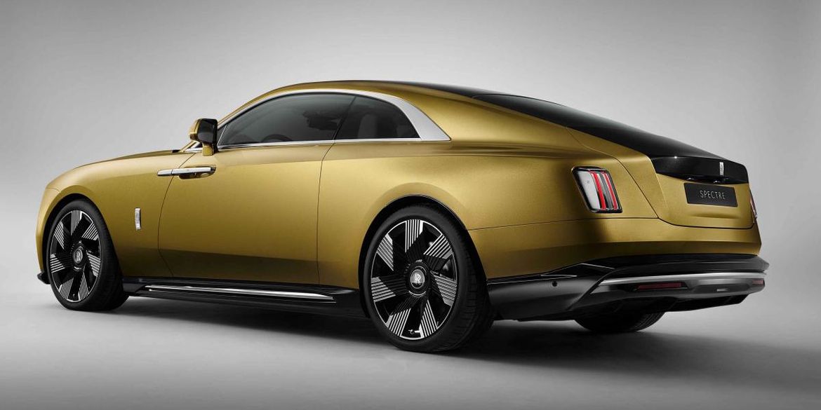 Rolls-Royce рассекретил электромобиль Spectre