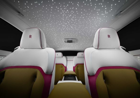 Rolls-Royce рассекретил электромобиль Spectre