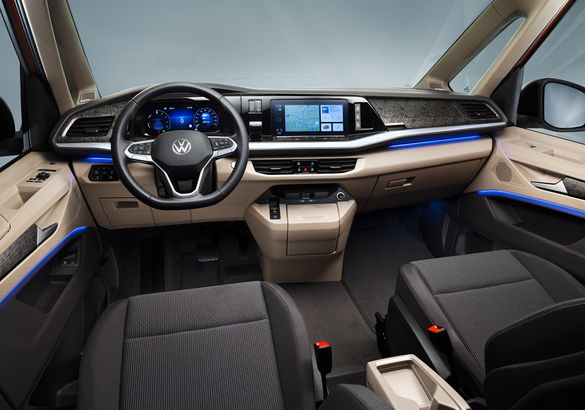 VW Multivan T7 попал в Россию через параллельный импорт