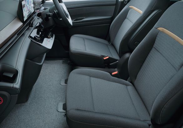 Nissan Serena шестого поколения дебютировал в Японии