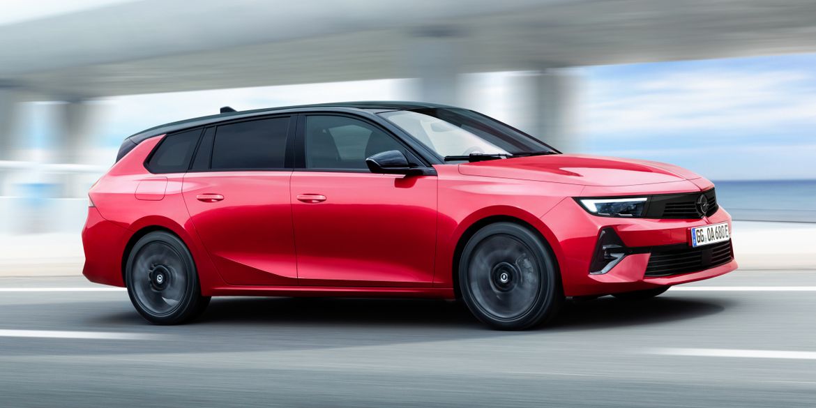 Opel рассекретил полностью электрическую Astra