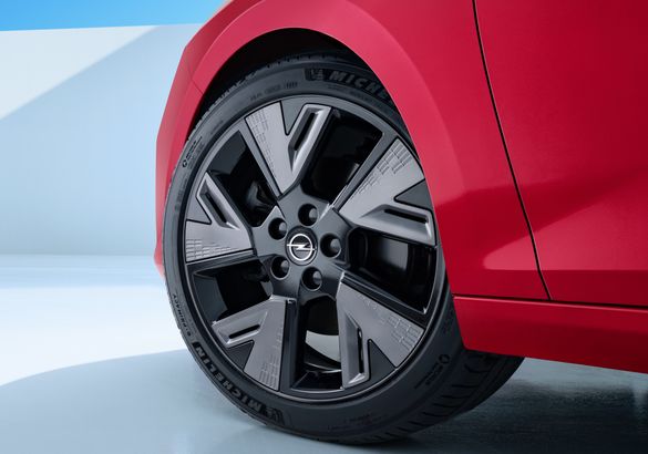 Opel рассекретил полностью электрическую Astra