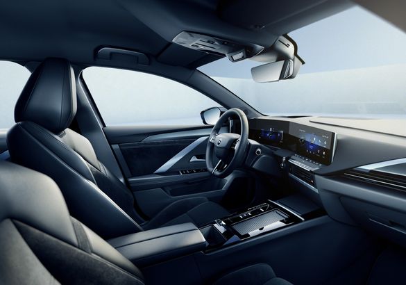 Opel рассекретил полностью электрическую Astra