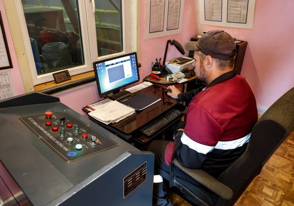 Тест ремней крепления груза: разрываем семь образцов