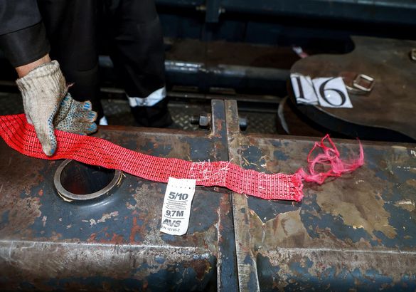 Тест ремней крепления груза: разрываем семь образцов