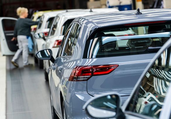 Завод Volkswagen в Вольфсбурге притормозит в январе