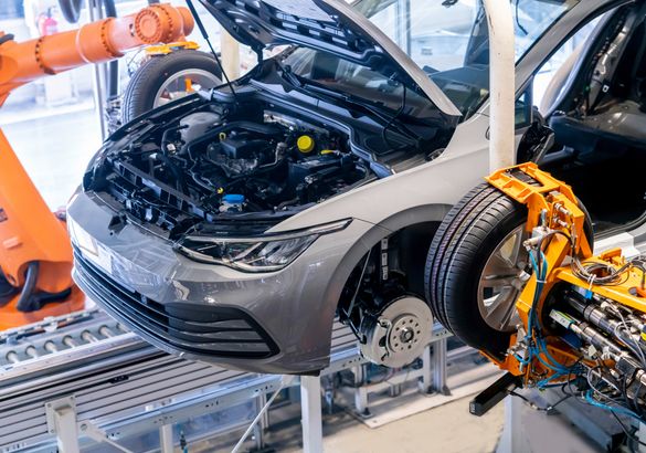 Завод Volkswagen в Вольфсбурге притормозит в январе