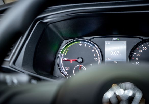 ABT предложил владельцам VW Multivan T6.1 поменять дизель и DSG на электромотор и батарейку