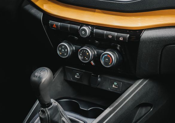 Производство Lada Vesta возобновилось спустя почти год