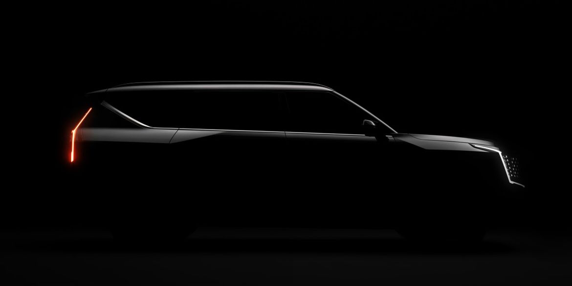 Kia показала оптику и силуэт серийного флагмана EV9