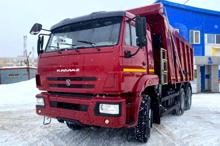 КАМАЗ обновил грузовики семейства КЗ
