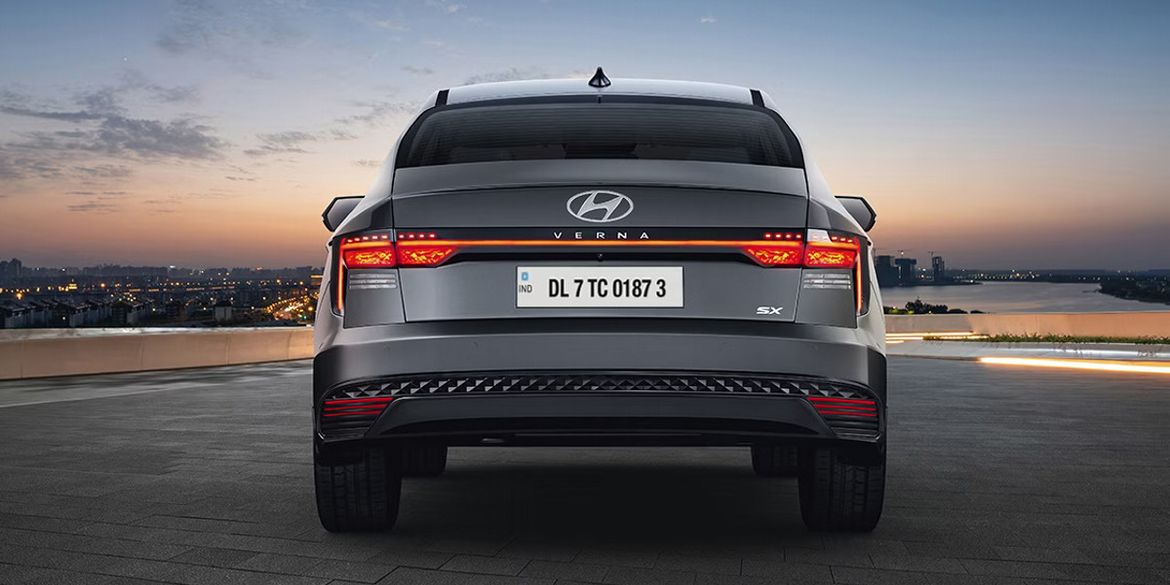 Новое поколение Hyundai Verna представили в Индии