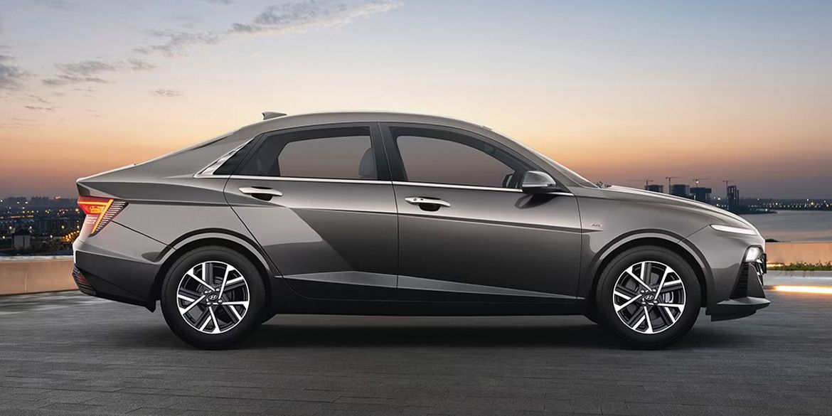 Новое поколение Hyundai Verna представили в Индии