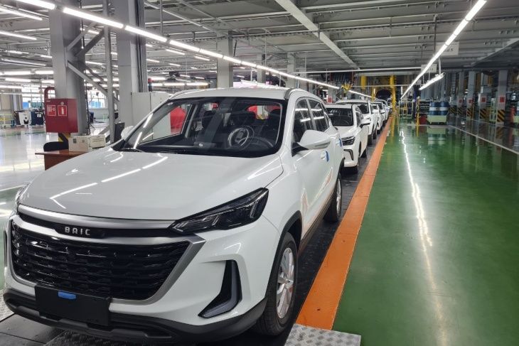 «Автотор» начал выпуск BAIC U5 Plus и X35 и назвал российские цены