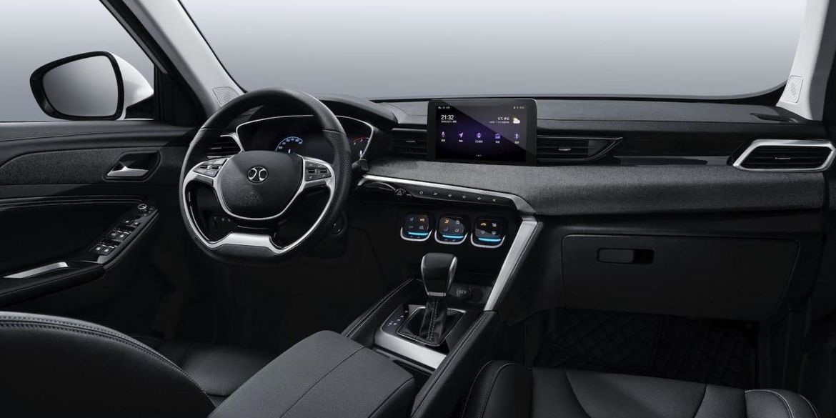 «Автотор» начал выпуск BAIC U5 Plus и X35 и назвал российские цены