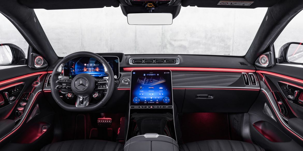 Новый Mercedes-Benz S 63 E-Performance оценили в евро