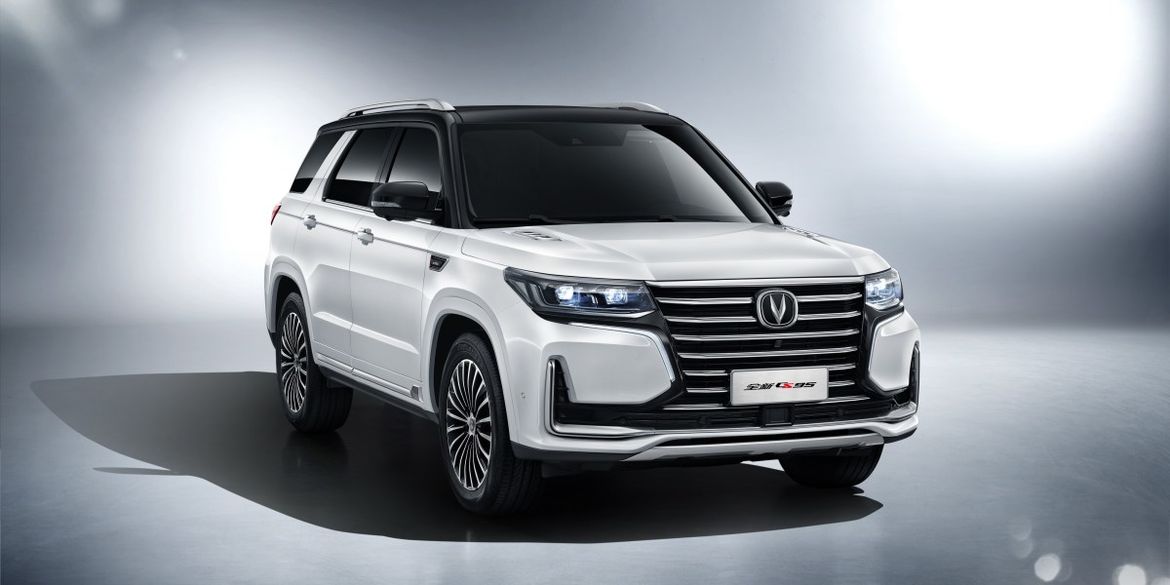 Флагманский кроссовер Changan CS95 дебютировал в России