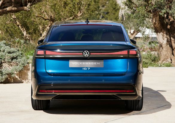 Серийный Volkswagen ID.7 оказался лифтбеком
