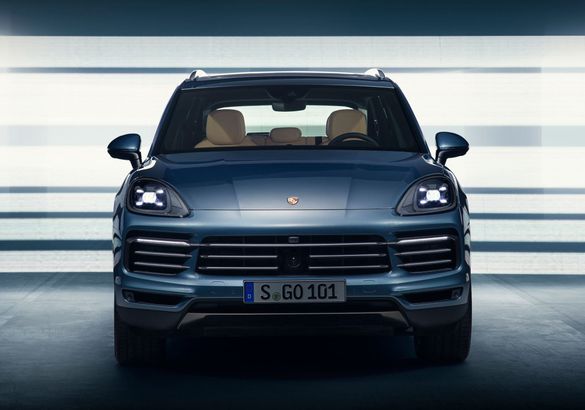 Обновленный Porsche Cayenne представлен в Китае