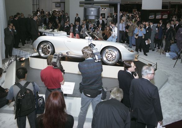 Новый Porsche 718 Spyder RS оказался легче купе