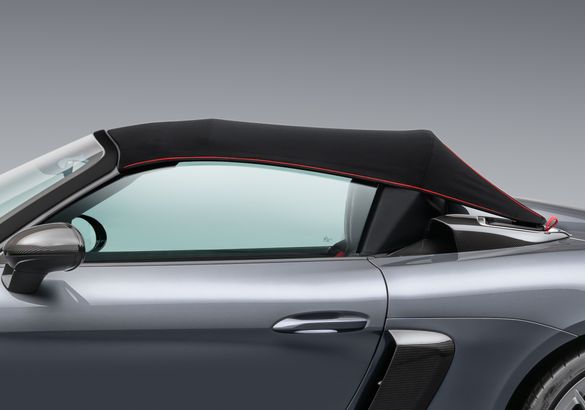 Новый Porsche 718 Spyder RS оказался легче купе