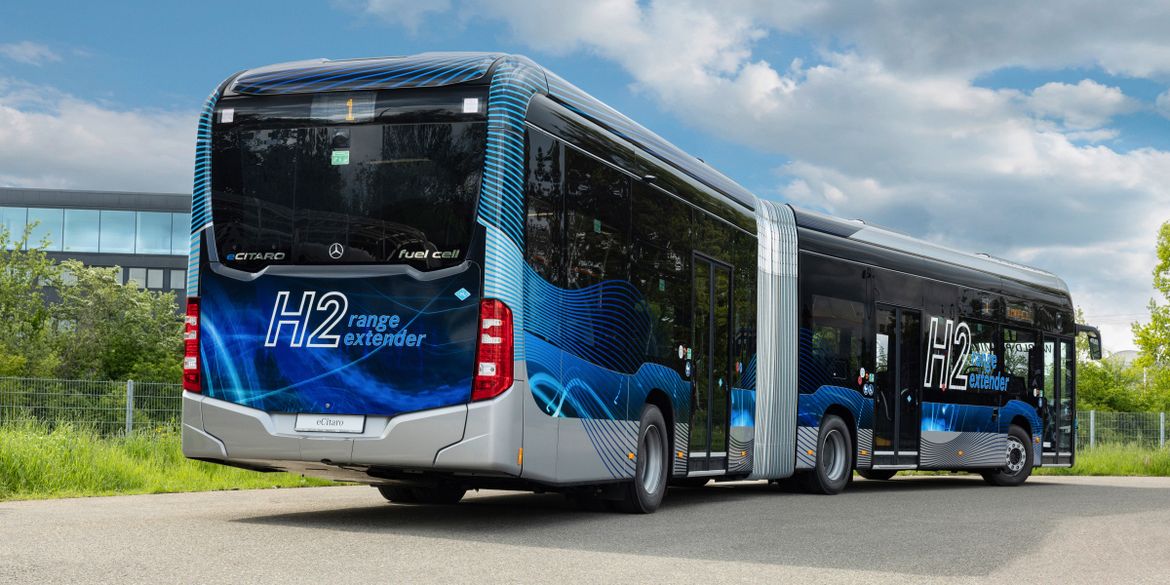 Водоробус Mercedes-Benz eCitaro готов к официальной премьере