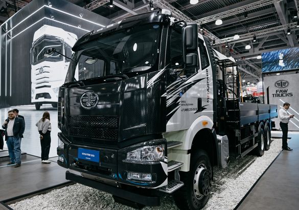 FAW представил на COMvex 2023 ряд новинок для российского рынка