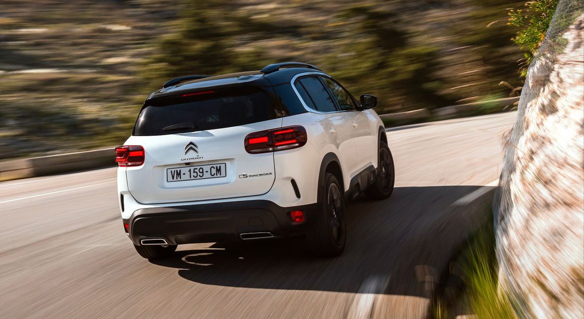 Citroen представил гибридный C5 Aircross