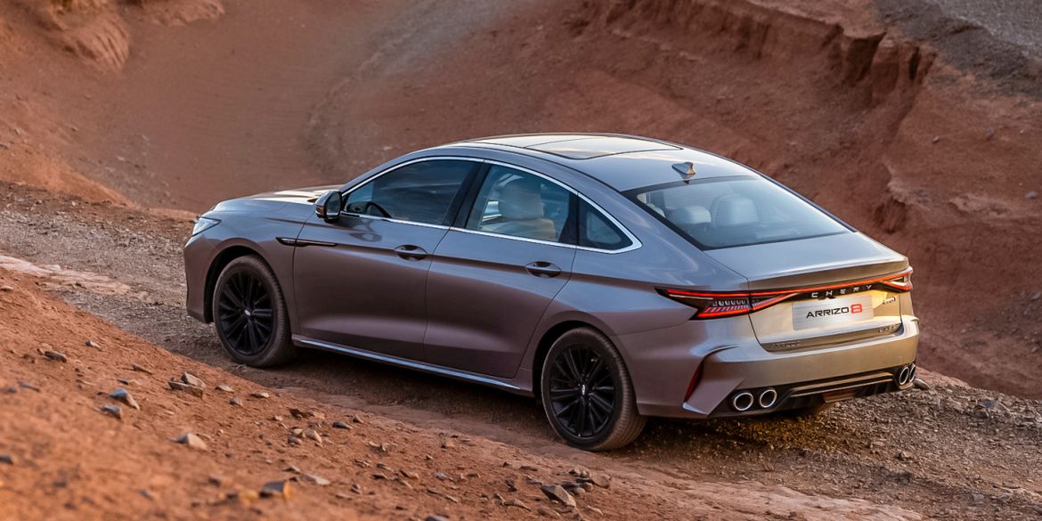 Китайская Camry по цене Camry: в Chery рассказали о комплектациях Arrizo 8