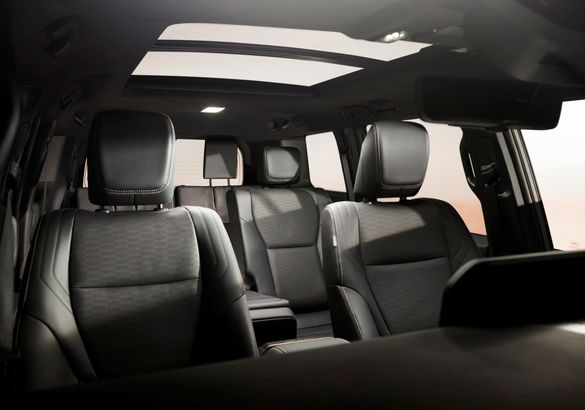 Toyota представила новый Land Cruiser Prado