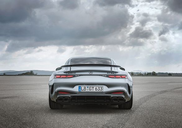 Mercedes показал новый AMG GT Coupe