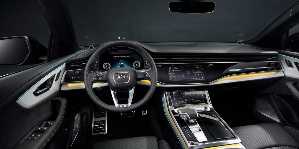 Audi показала обновленные Q8 и SQ8