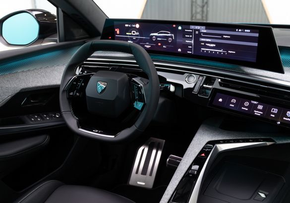 Peugeot представил новый E-3008