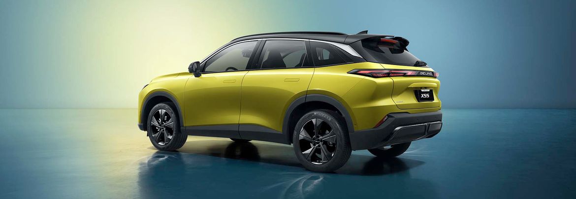 В России официально представили кроссовер BAIC X55