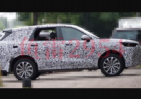 В сети появились шпионские фотографии нового Chery T28
