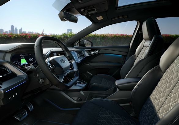 Audi показала обновленный Q4 e-tron