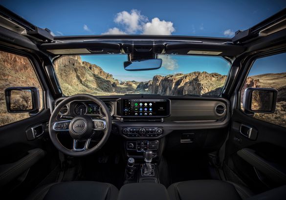 Jeep показал обновленный Wrangler 4xe
