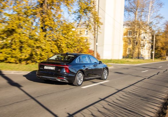 Тест-драйв Hongqi H5: «Волга» наоборот, или Компартия нам поможет