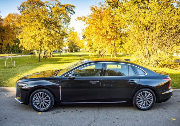 Тест-драйв Hongqi H5: «Волга» наоборот, или Компартия нам поможет