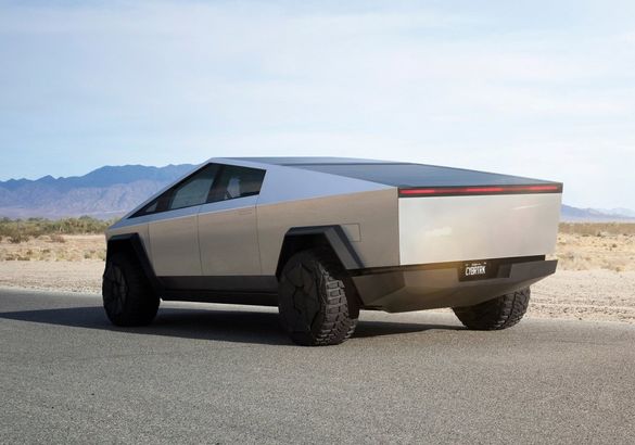 Tesla объявила цены на электропикап Cybertruck