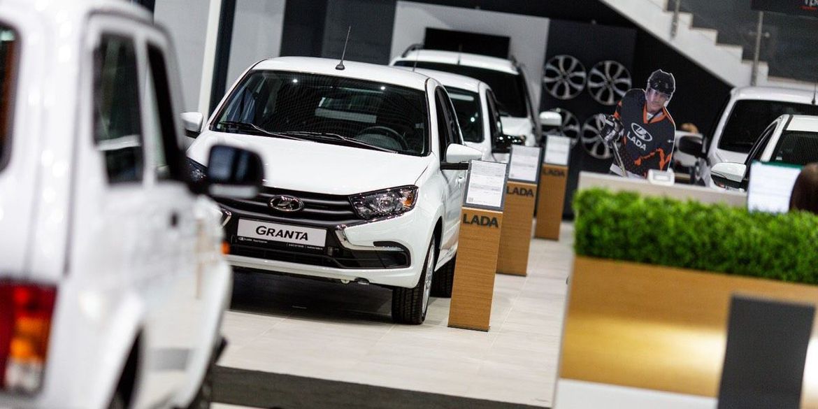 В Санкт-Петербурге открылся дилерский центр «АвтоВАЗа»