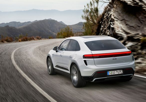 Porsche представила новый Macan