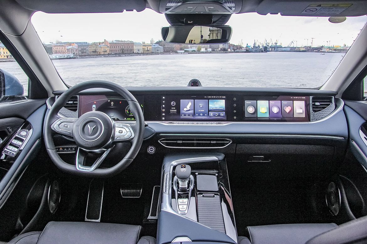 Тест-драйв Voyah Free EVR: забываем Porsche Cayenne E-Hybrid, оставляем в прошлом Audi e-Tron S