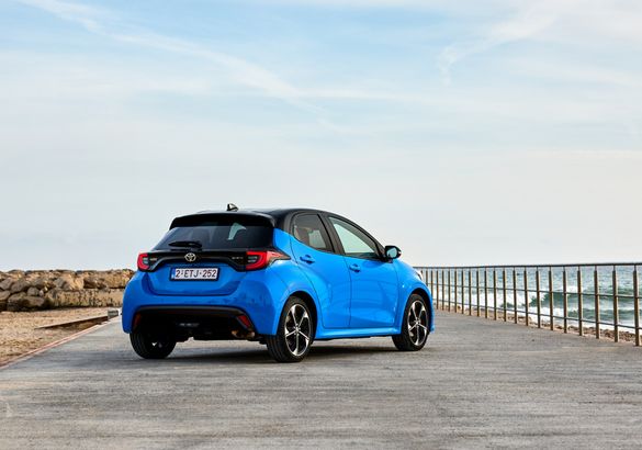 Toyota представила обновленный Yaris для Европы